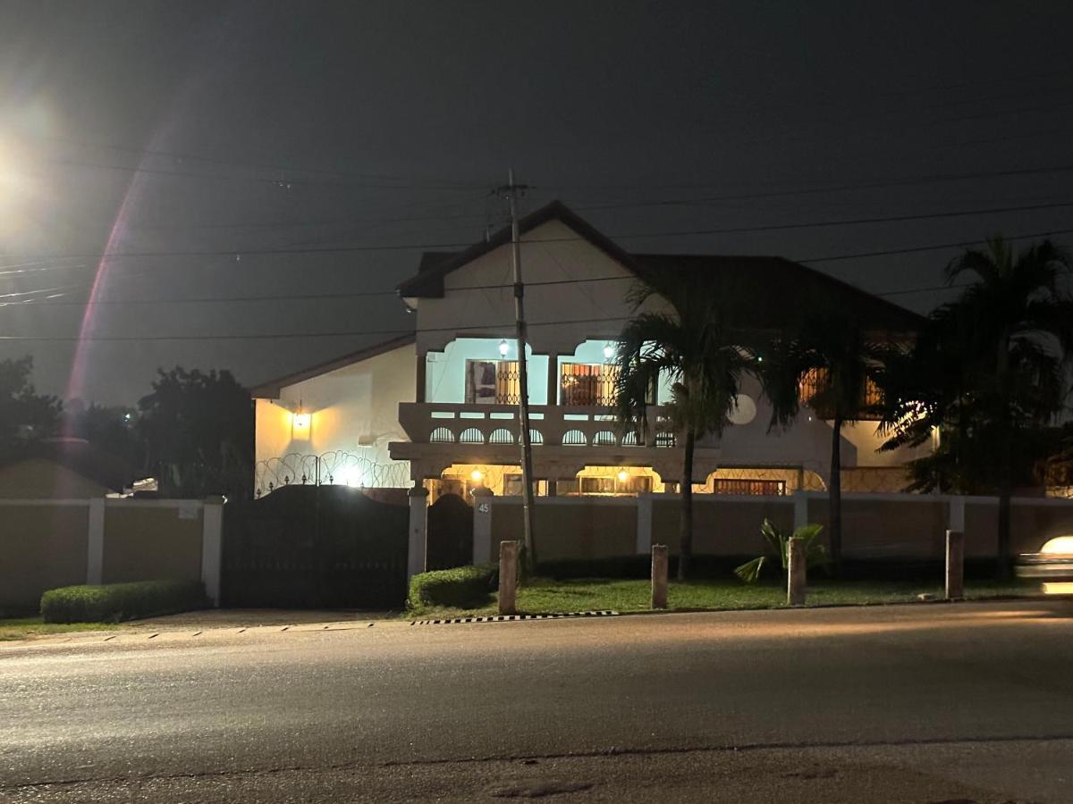 D Barfi Guesthouse, Excellent Location Kumasi Dış mekan fotoğraf